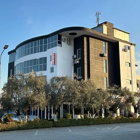 Luxury By Gjyshi Ξενοδοχείο