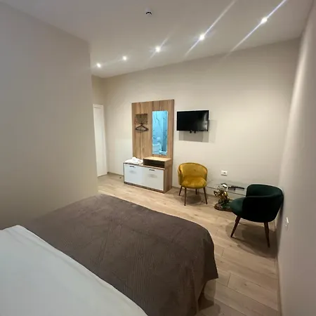 Hotel Luxury By Gjyshi Qerrexhias