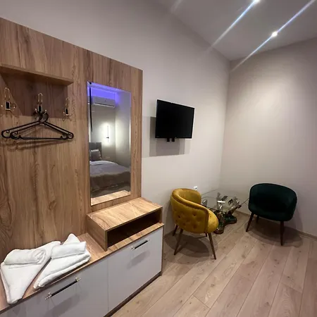 Hotel Luxury By Gjyshi Qerrexhias