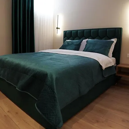 Luxury By Gjyshi Hotel Qerrexhias