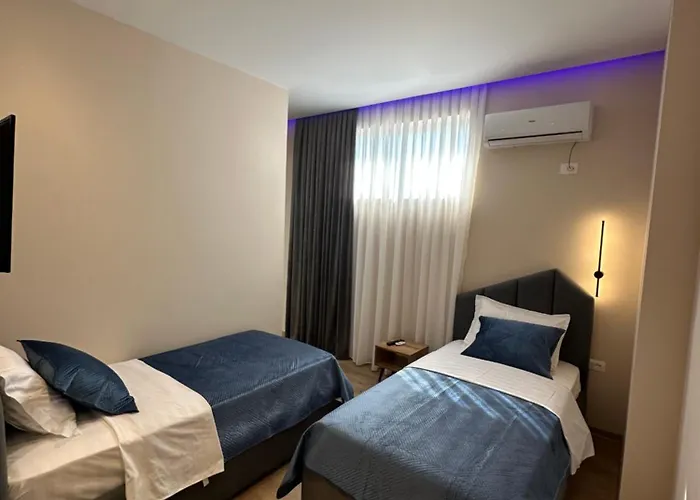 Luxury By Gjyshi Hotel