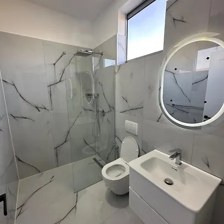 Luxury By Gjyshi 4* Qerrexhias