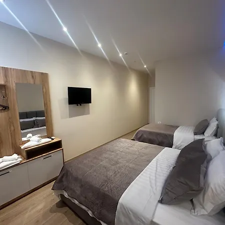 Luxury By Gjyshi Hotel 4*