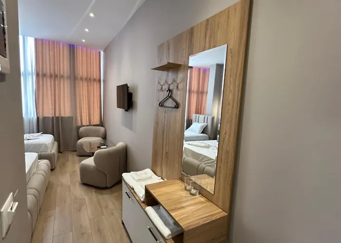 Luxury By Gjyshi 4*
